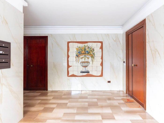 Appartamento con 5 locali in vendita in Via San Giacomo dei Capri, Arenella, Napoli