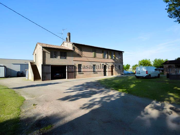 Casa con 6 locali in vendita in Via Rino Laghi, Carpinello, Forlì