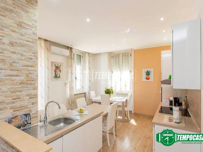 Appartamento trilocale in vendita in Via Feltre, San Michele, Busto Arsizio