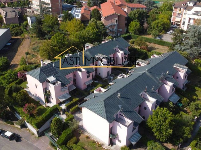 Appartamento con 5 locali in vendita in Via Giovanni Falcone, Stadio, Asti