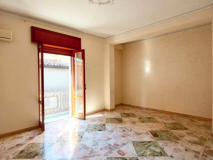 Appartamento quadrilocale in vendita in Via Cavour, Centro, Misterbianco