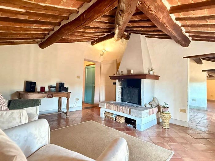 Appartamento con 6 locali in vendita in Via Soccini, Buonconvento