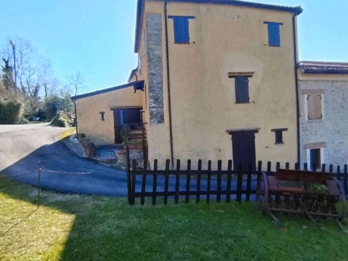 Casa con 6 locali in vendita in Via Mandrio di Sopra, Montescudo Montecolombo
