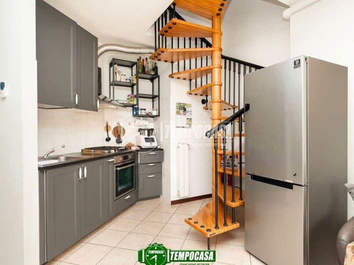 Appartamento trilocale in vendita in Via San Gervasio, Grignano, Brembate