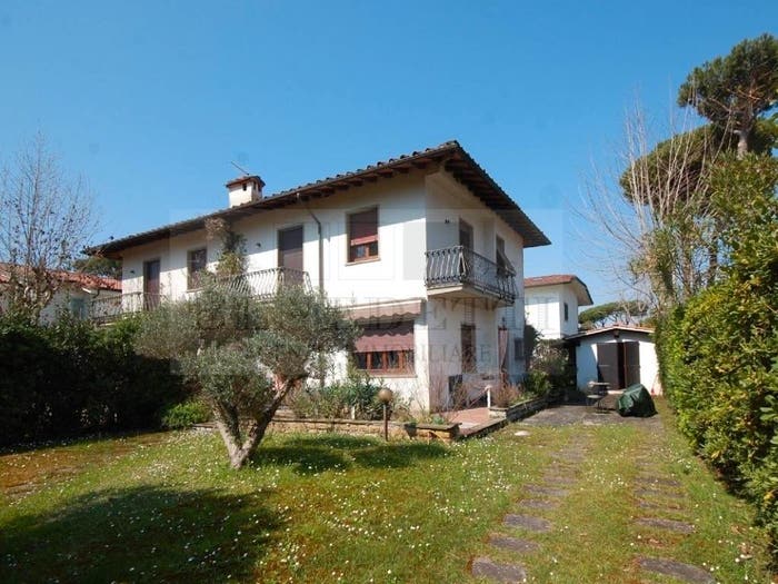 Casa con 6 locali in vendita in Via Canova, Vittoria Apuana, Forte dei Marmi