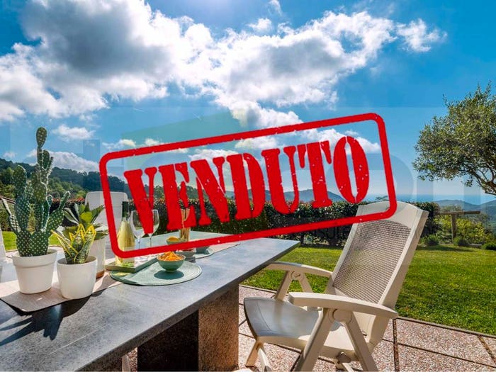 Casa con 6 locali in vendita in Via Brunenghi, Centro, Magliolo