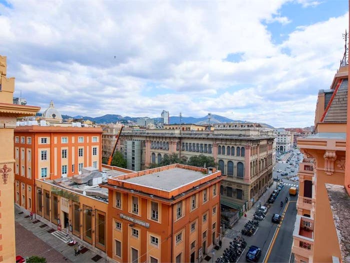 Appartamento con 5 locali in vendita in Via Macaggi, Quadrilatero, Genova
