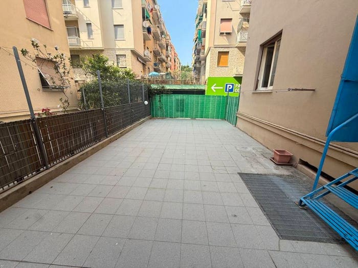 Appartamento trilocale in vendita in Via Taggia, Pra', Genova