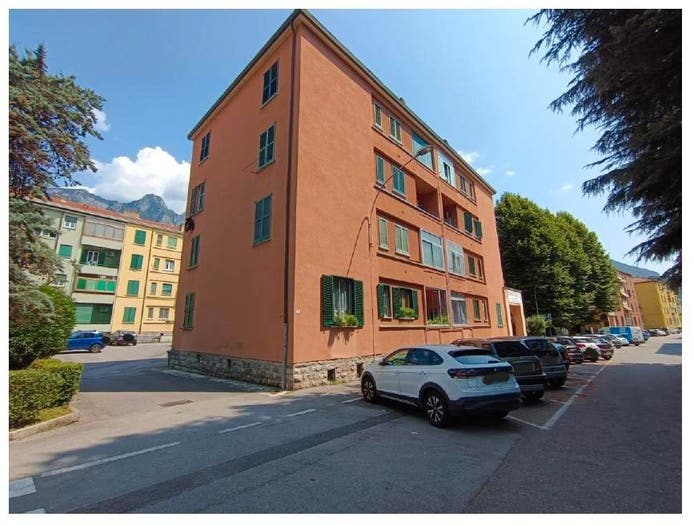Appartamento bilocale in vendita in Via Magenta, Germanedo, Lecco
