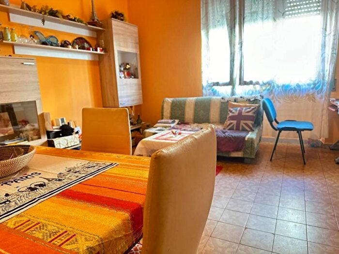 Casa con 6 locali in vendita in Via Marcello Garosi, Darsena Ex Campo di Aviazione, Viareggio