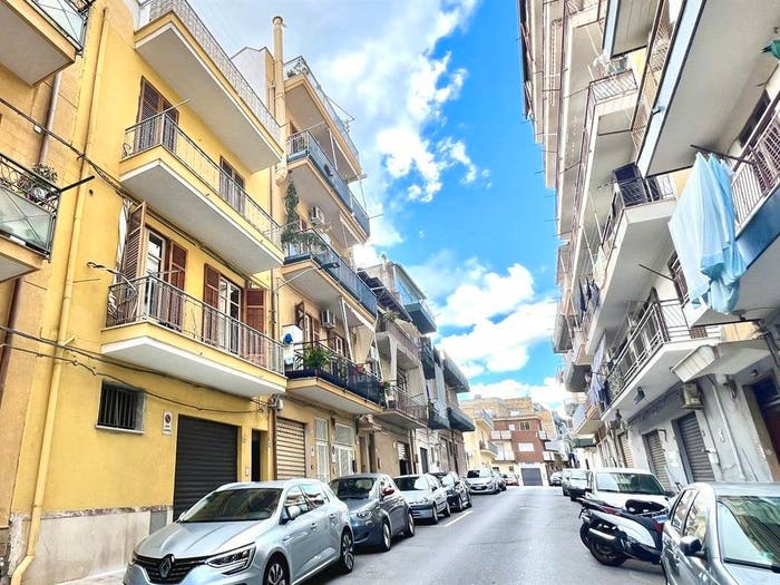 Casa con 6 locali in vendita in Via Pietro Gagliardo, Centro, Bagheria