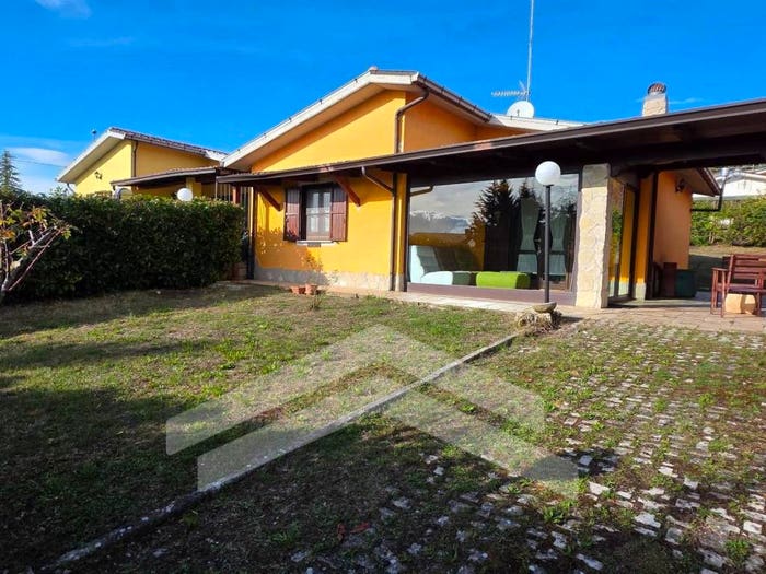 Casa trilocale in vendita in Cda Monteverde, Vinchiaturo