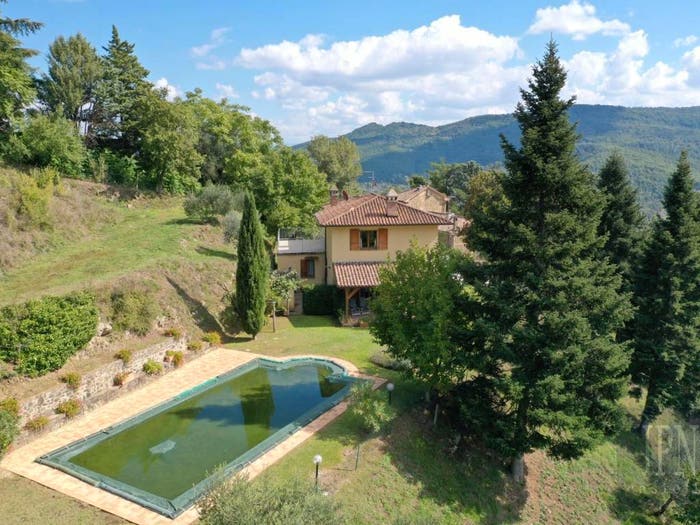 Casa con 6 locali in vendita in Strada Provinciale di Morra, Città di Castello