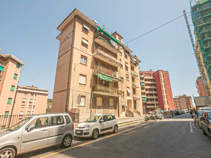 Appartamento trilocale in vendita in Via Antonio Burlando, Castelletto, Genova