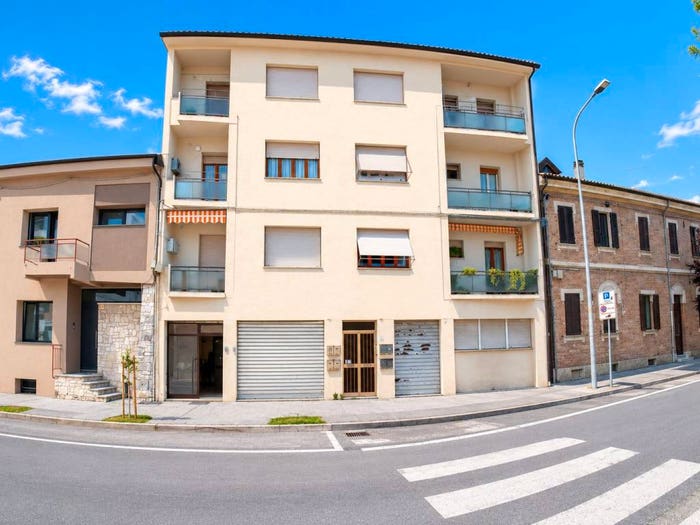 Appartamento trilocale in vendita in Via Giambattista Miliani, Centro, Fabriano