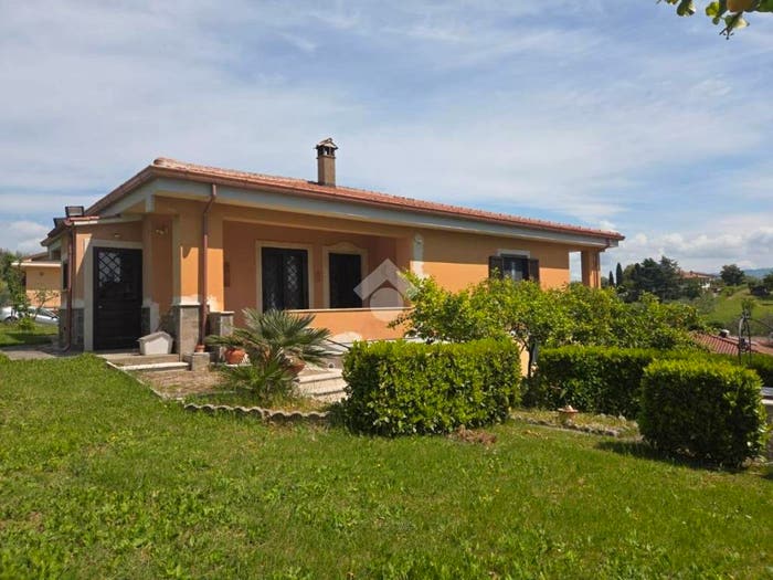 Casa con 5 locali in vendita in Via del Campo Grande, Appia Sud, Velletri