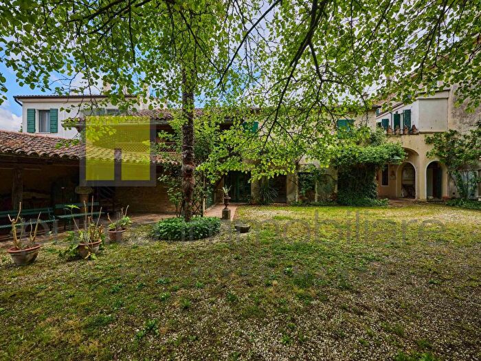 Casa con 6 locali in vendita in Via Roma, Fossona, Cervarese Santa Croce