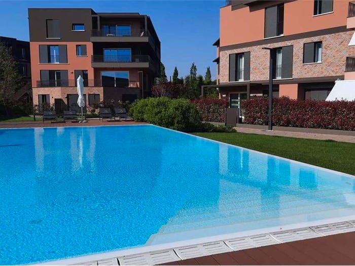 Appartamento con 6 locali in vendita in Largo San Giorgio, Centro, Noale
