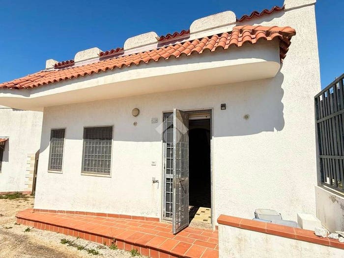 Casa con 6 locali in vendita in Strada comunale venneri, Capilungo, Alliste