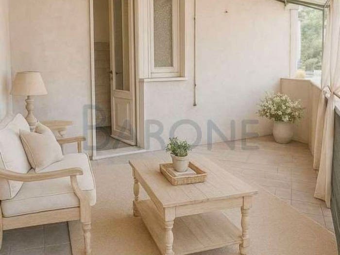 Appartamento con 6 locali in vendita in via prado, Centro, Massa