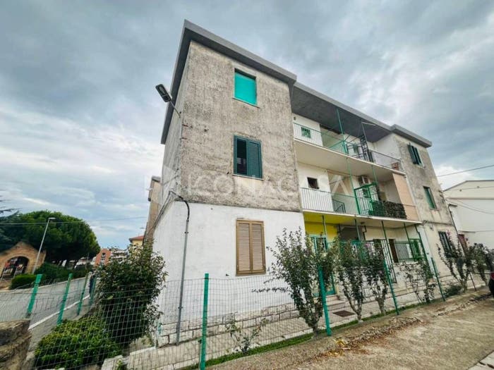 Appartamento trilocale in vendita in Serracapriola
