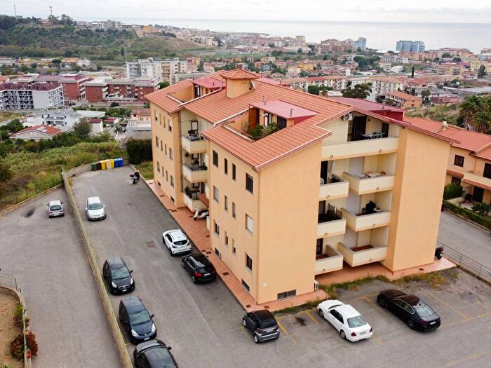 Appartamento con 5 locali in vendita in Via Michele Maria Manfredi, Fortuna Corvo, Catanzaro