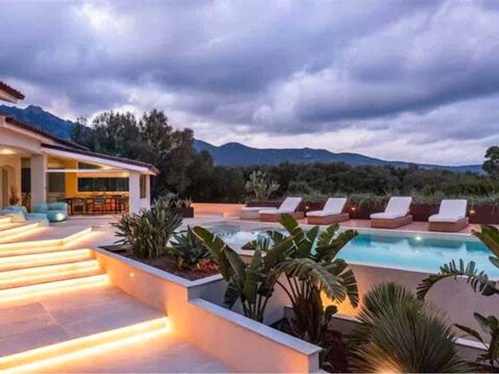 Casa con 5 locali in vendita in Neighbourhood Cugnana, Cugnana, Olbia