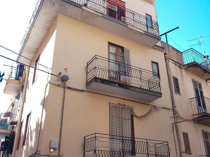 Casa in vendita in Via Domenico Pizzurro No Number, Montelepre