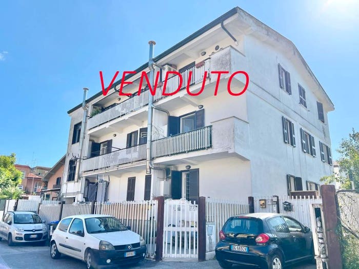 Appartamento bilocale in vendita in Via Palagonia, Borghesiana, Roma