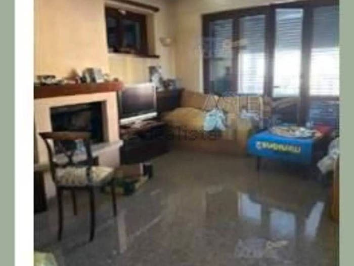 Appartamento con 5 locali in vendita in Via Trenca, Caronno Varesino