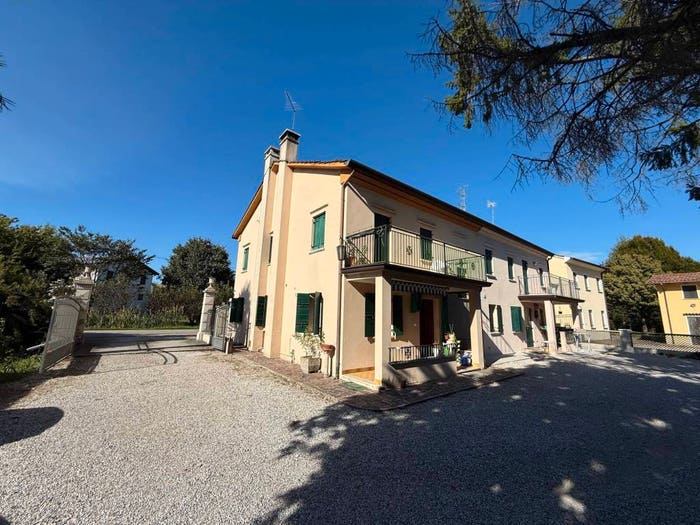Casa con 6 locali in vendita in Via Valentigo di Sotto, Oderzo