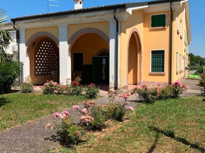 Casa quadrilocale in vendita in Via Risorgimento, Libiola, Serravalle a Po
