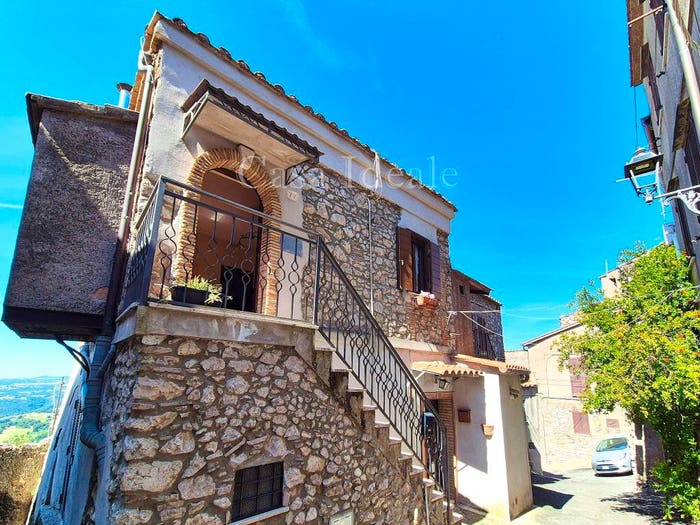 Appartamento bilocale in vendita in Via Pietro Zozi, Sant'Oreste