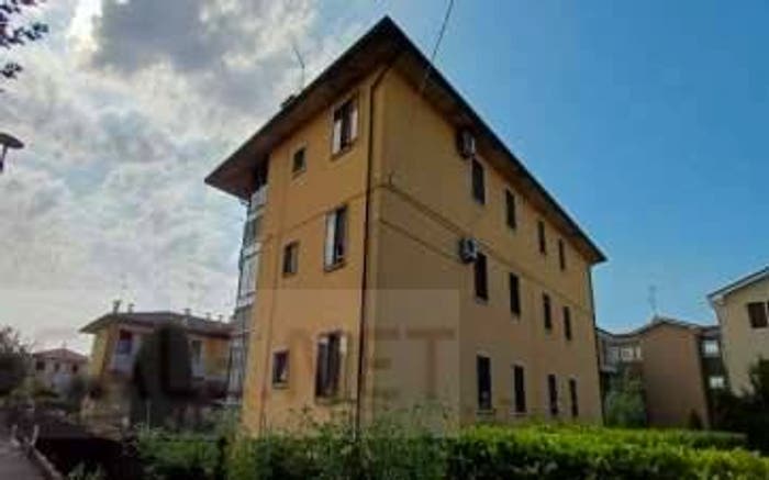 Appartamento con 6 locali in vendita in Via Gorizia, Centro, Lonigo