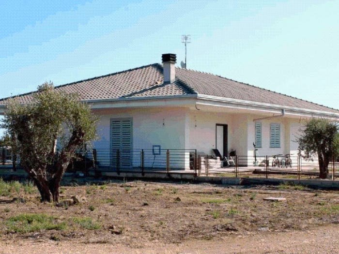 Casa con 6 locali in vendita in Via Umberto I, Cellole