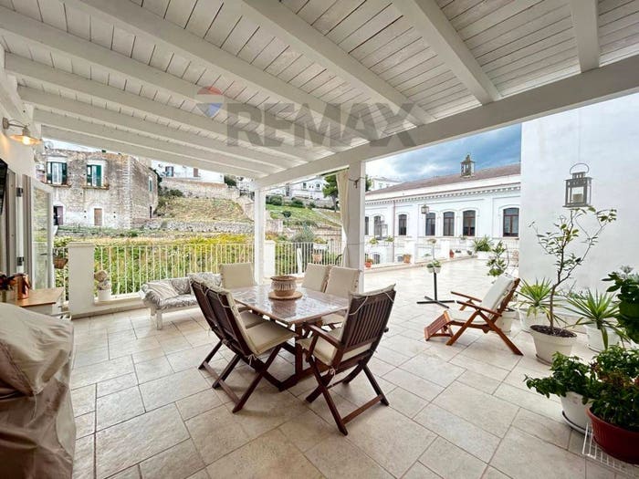 Appartamento con 6 locali in vendita in Via Sante Nobile, Centro, Vieste