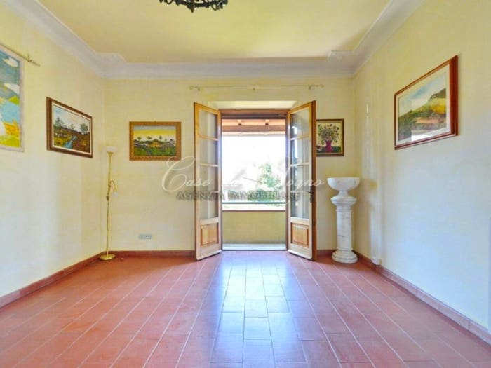 Appartamento quadrilocale in vendita in Via Duca degli Abruzzi, Centro, Forte dei Marmi