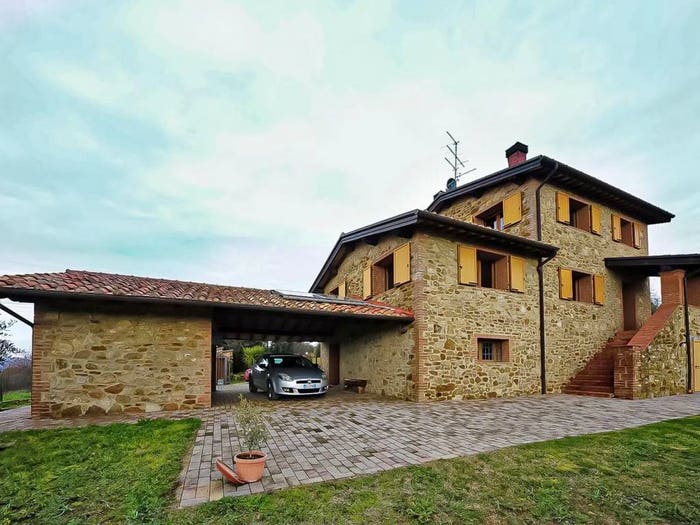 Casa con 6 locali in vendita in Poggi Del Sasso No Number, Cinigiano