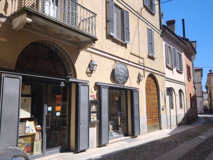 Appartamento trilocale in vendita in Via Alessandro Volta, Centro Storico, Pavia