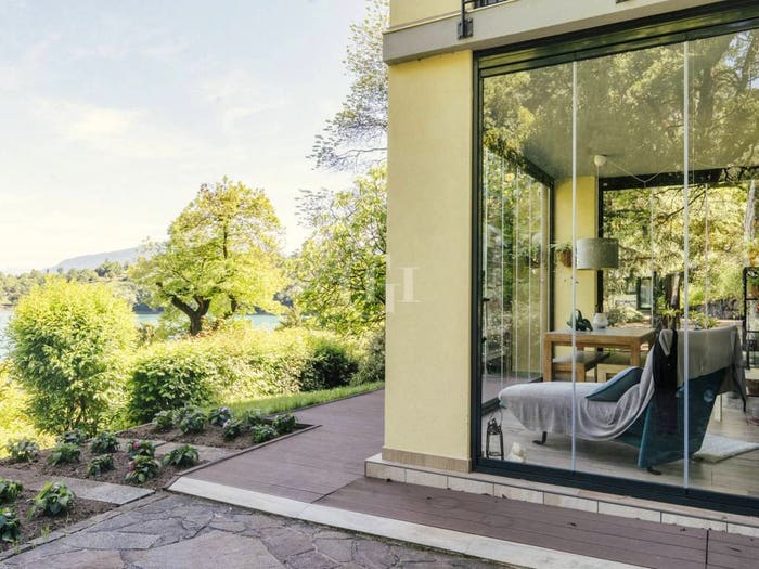 Casa con 6 locali in vendita in Loc Lago di Tenno, Tenno