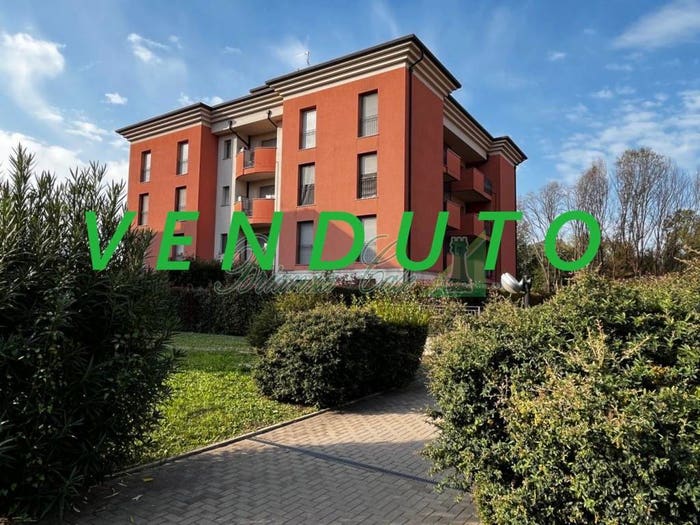 Appartamento trilocale in vendita in Via Filanda, Sulbiate
