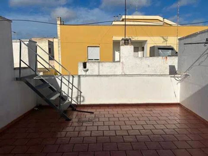 Casa con 6 locali in vendita in Via Roma, Casarano