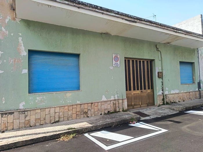 Casa con 6 locali in vendita in Via Dafni, Melpignano