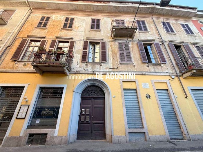 Appartamento trilocale in vendita in via Aristide de Bonis, Intra Centro Storico, Verbania