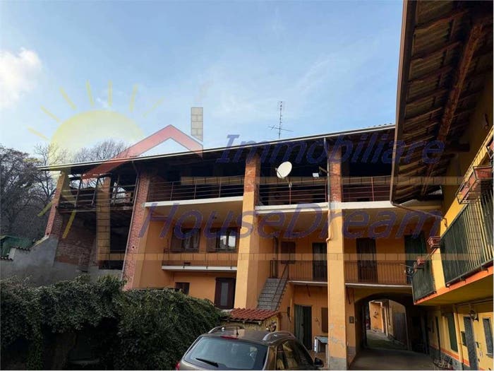Casa quadrilocale in vendita in GUITTINI, Cavaglio d'Agogna