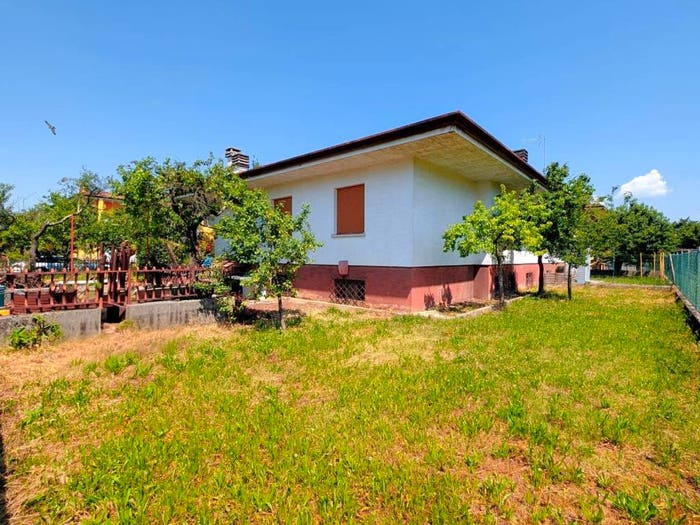 Casa con 6 locali in vendita in Centro, Moimacco