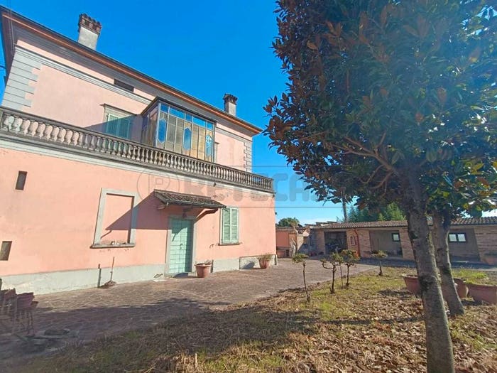 Casa con 6 locali in vendita in Via Guglielmo Marconi, Ticengo