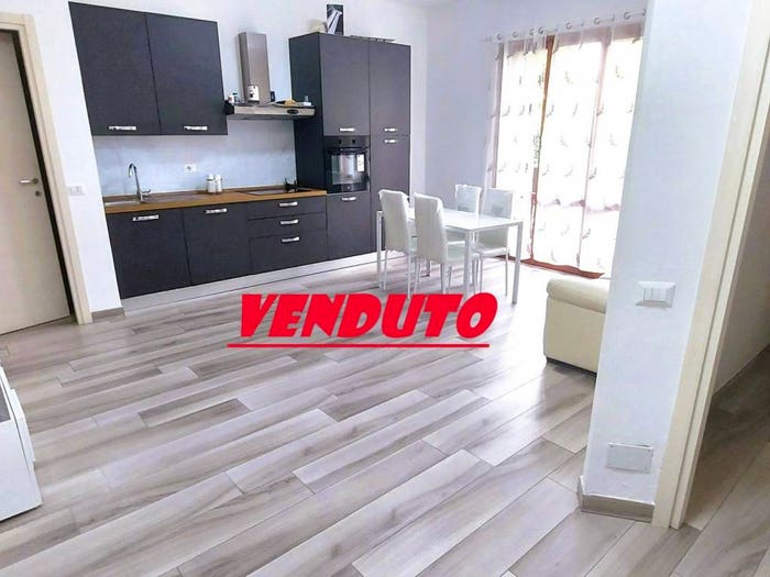 Appartamento trilocale in vendita in Via Piave, Oggiona Santo Stefano, Oggiona con Santo Stefano