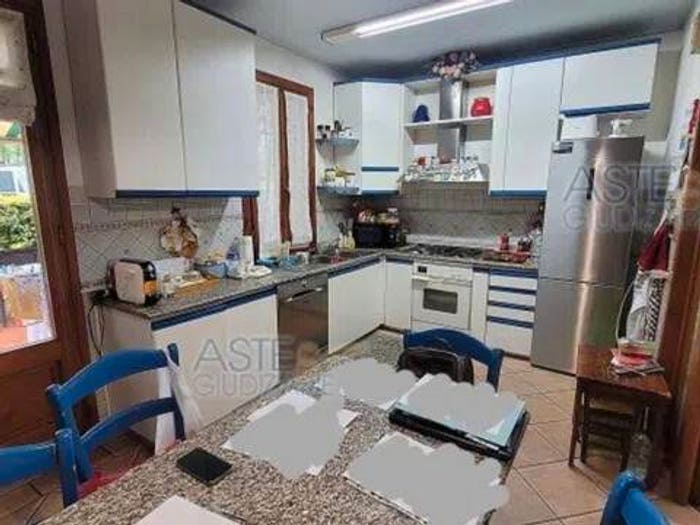 Casa con 6 locali in vendita in Via CavDi Vitt Veneto, Altopascio Centro, Altopascio