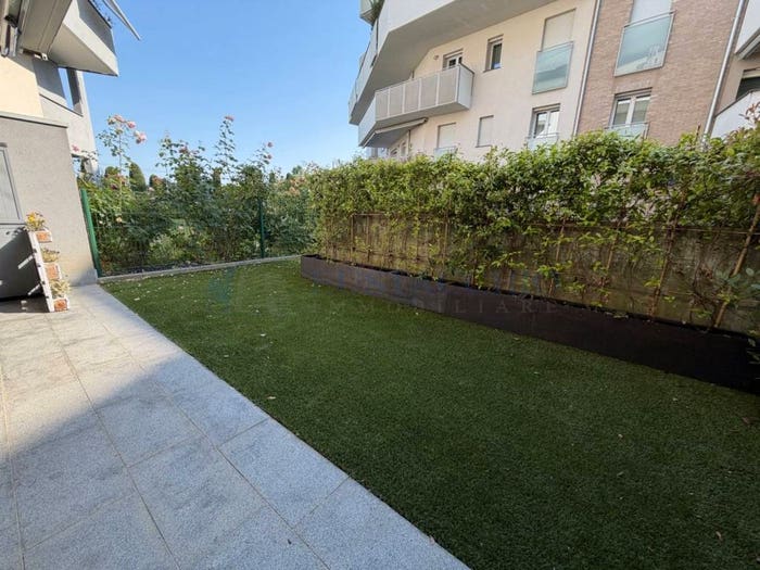 Appartamento trilocale in vendita in Via Francesco Guerrazzi, Canovine, Bergamo